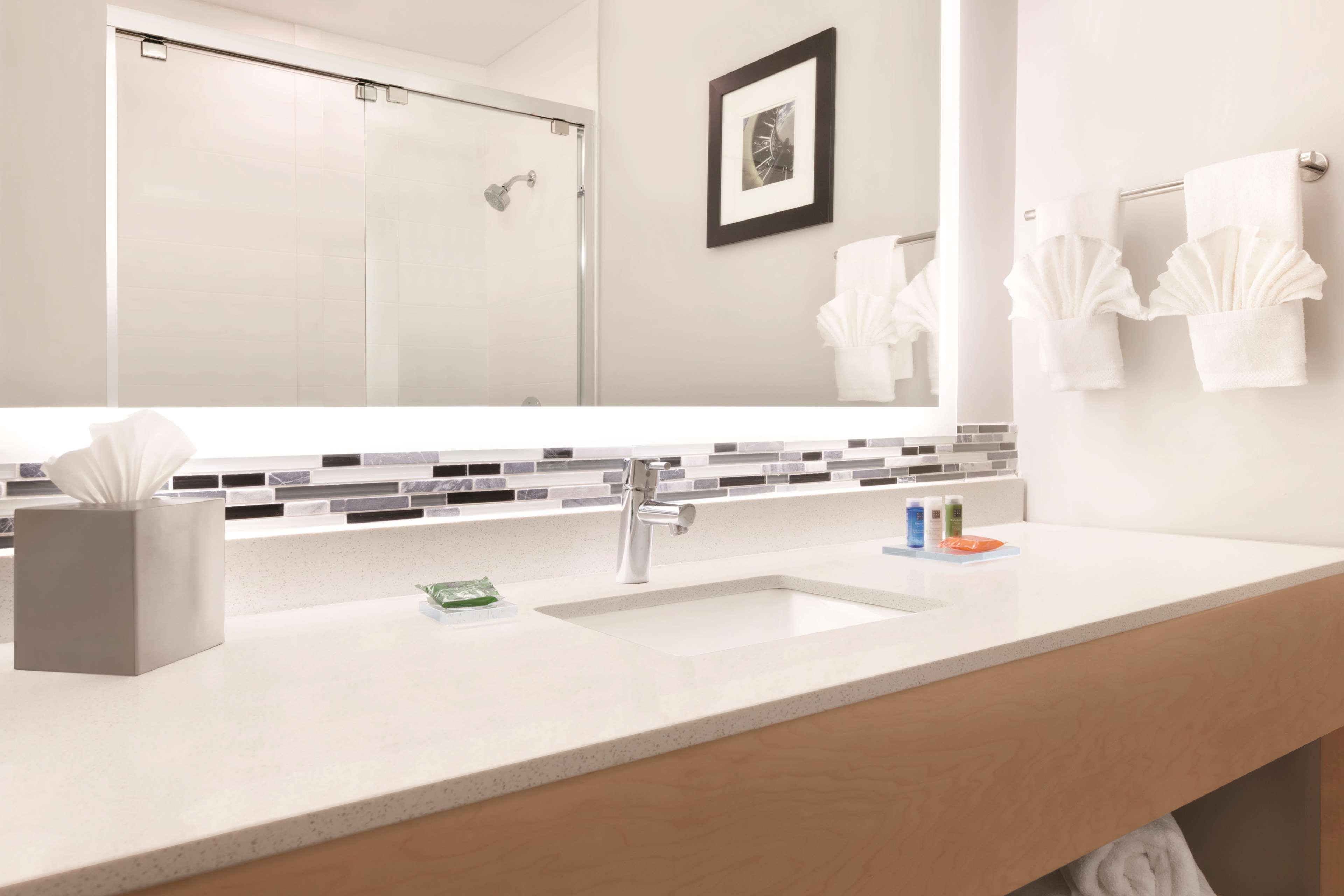 Radisson Hotel Charlotte Airport Ngoại thất bức ảnh