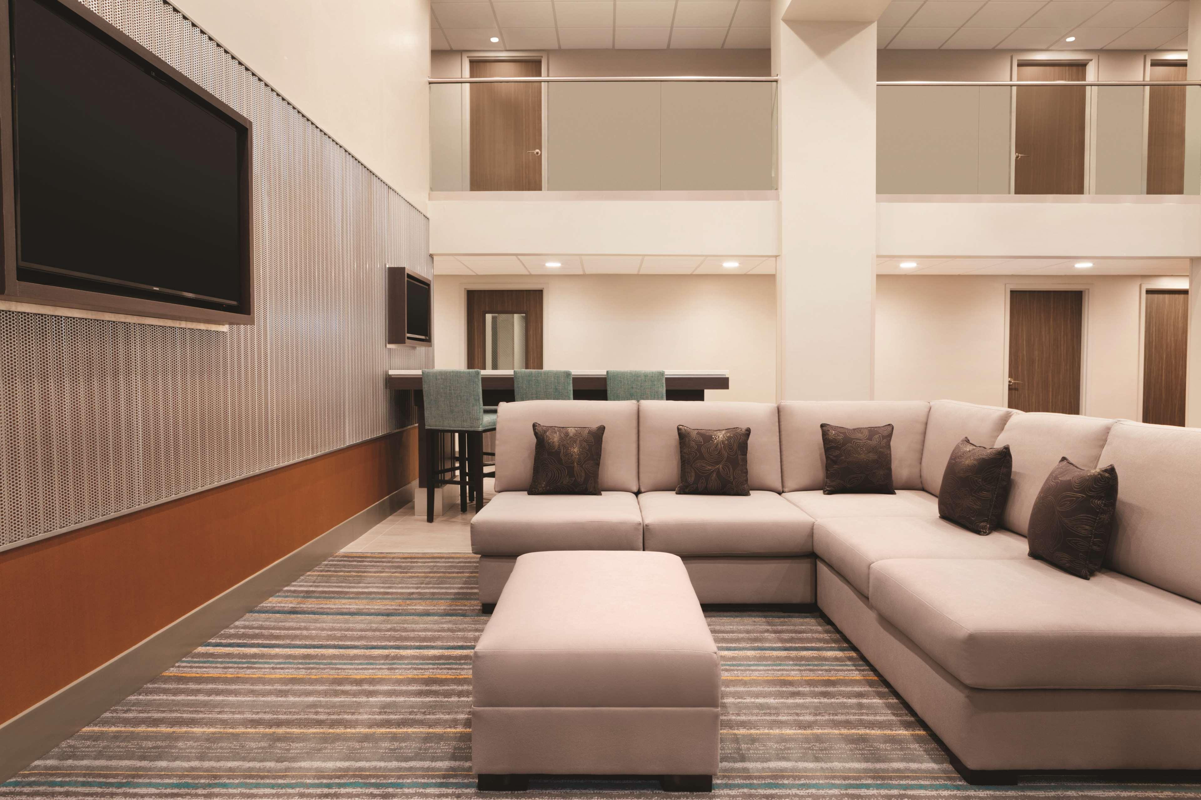 Radisson Hotel Charlotte Airport Ngoại thất bức ảnh